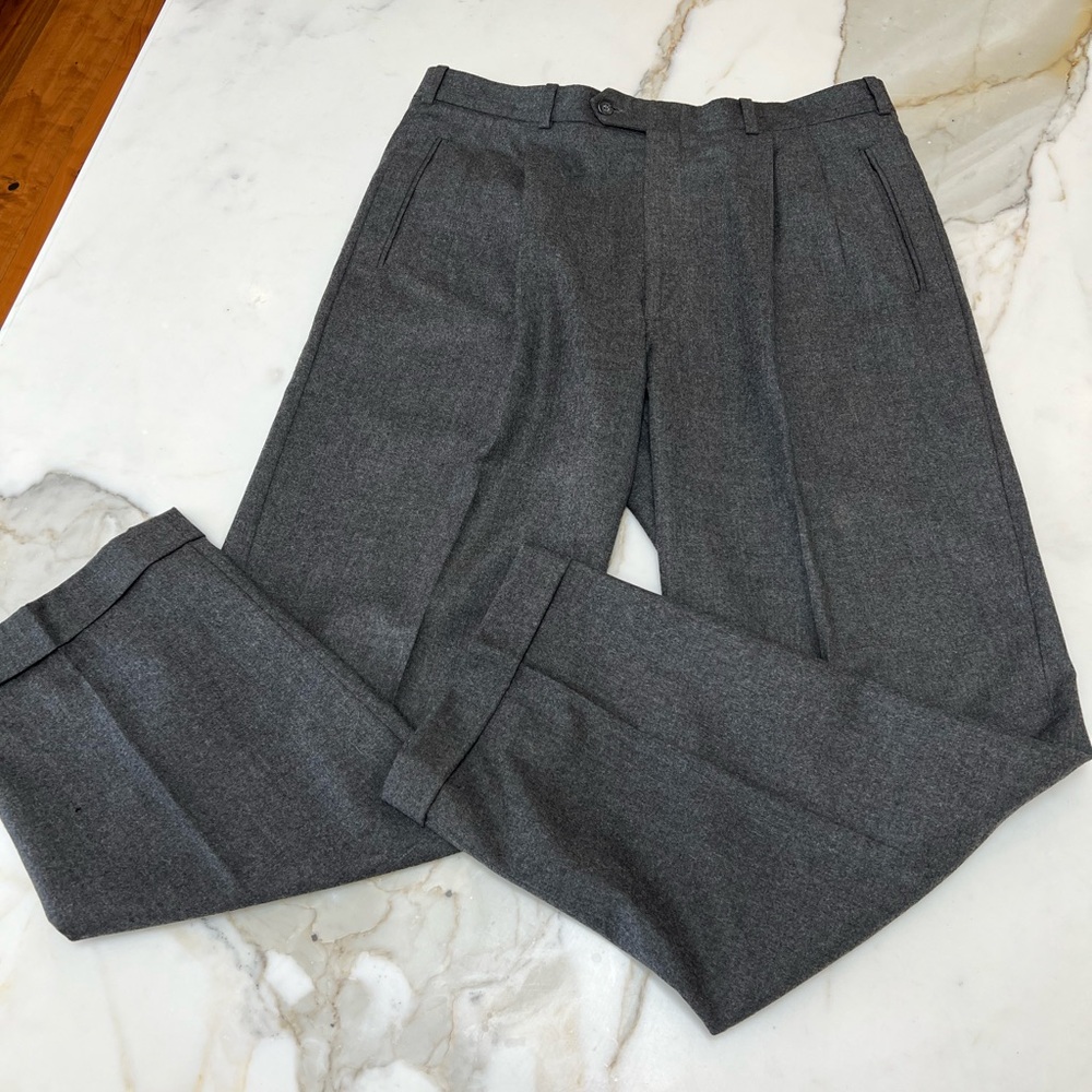 Nordstrom Classic 100% Wool Gray Cuffed Trousers SZ-36” waist x31” inseam.